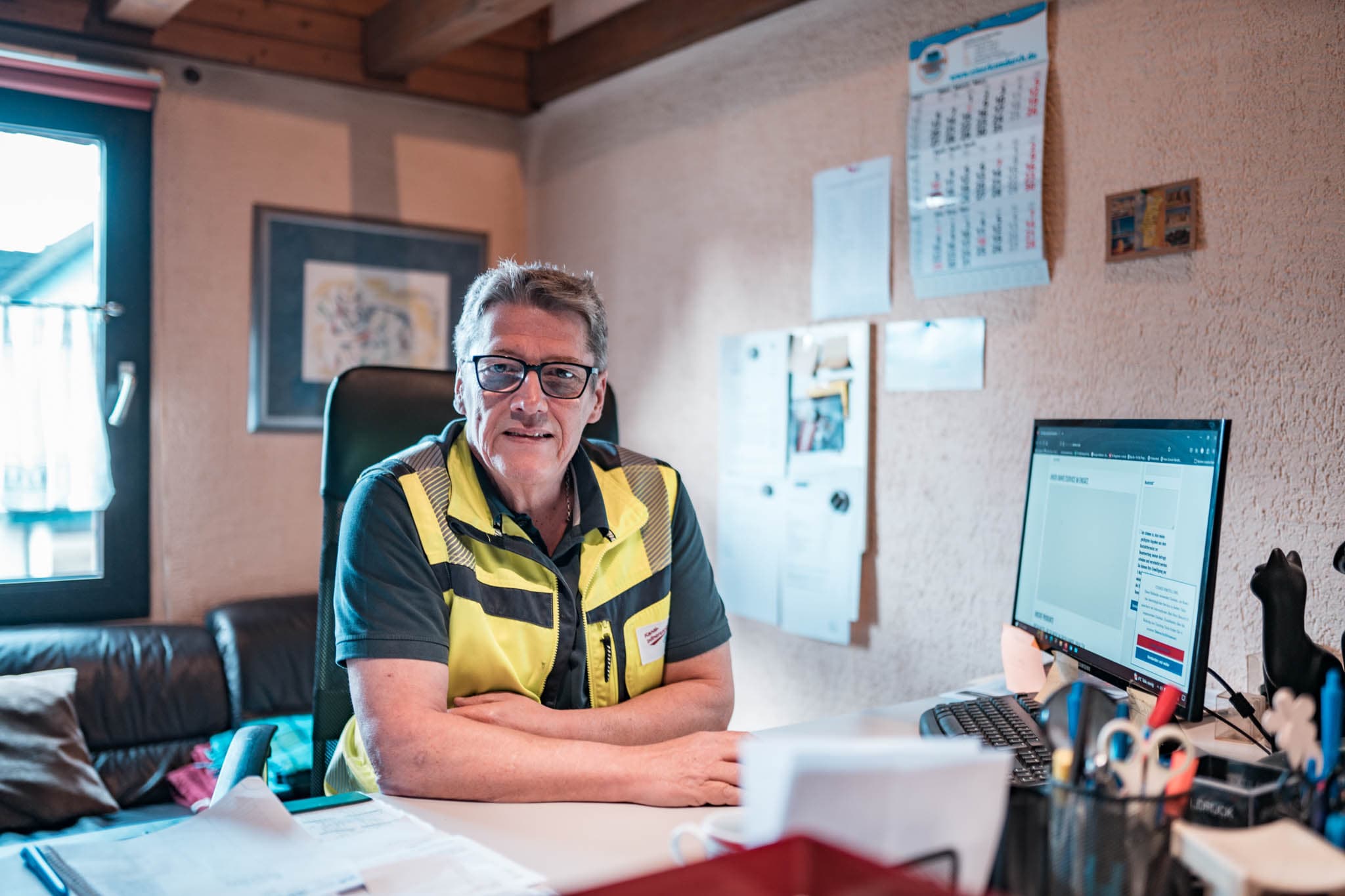 Arbeitsplatz im Büro der Blome Rohrreinigung in Bergisch Gladbach